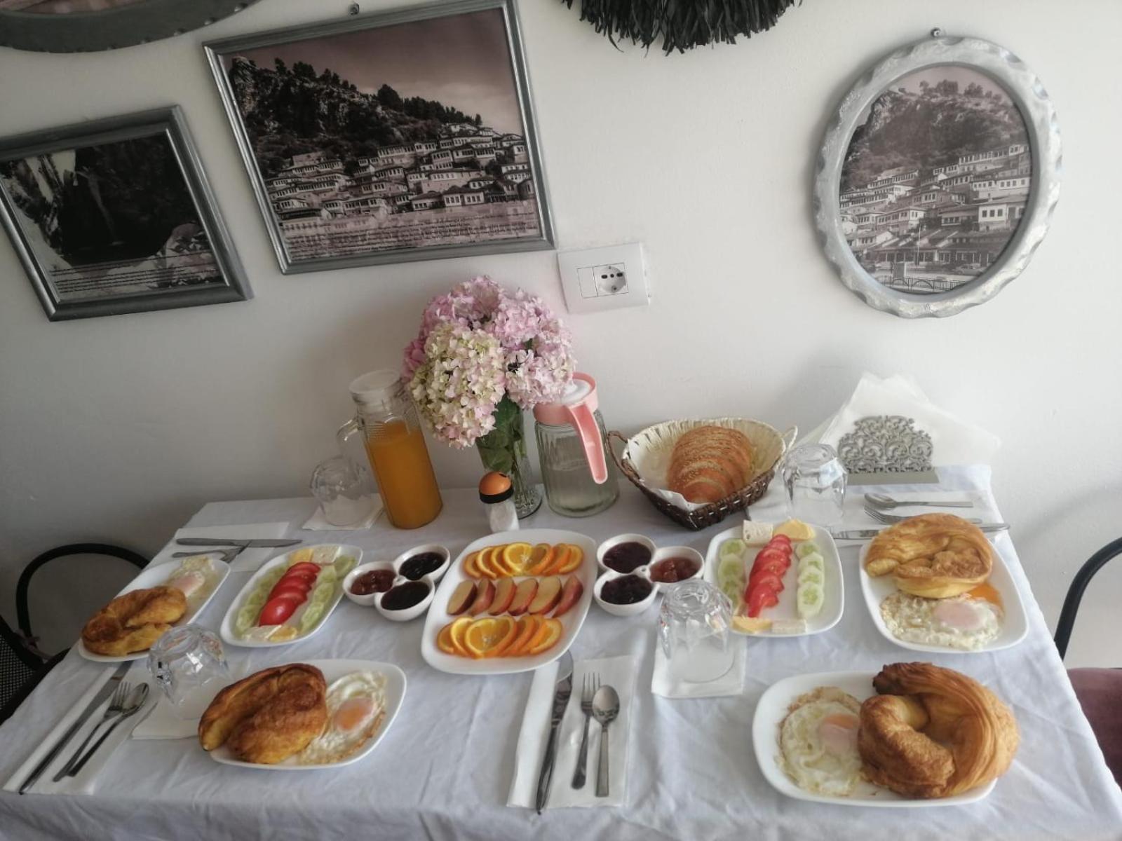 בראט Vila Fatos Qama מראה חיצוני תמונה